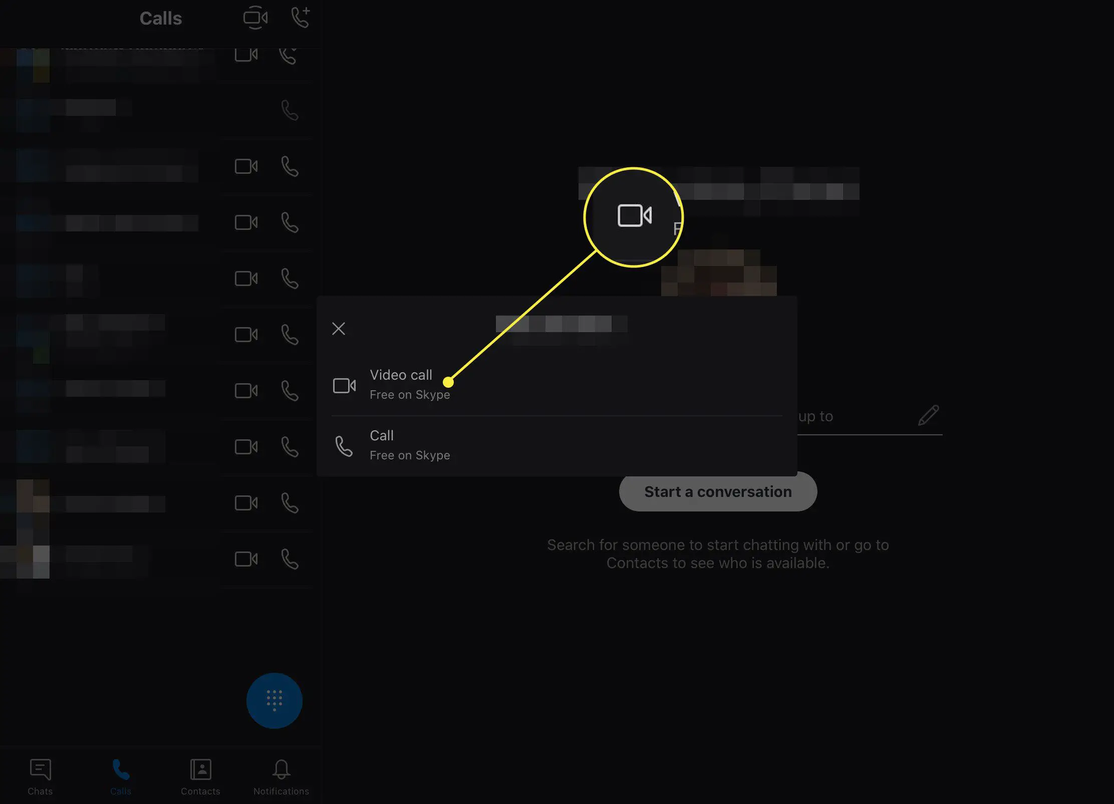 Uma captura de tela do aplicativo Skype com o botão de videochamada destacado