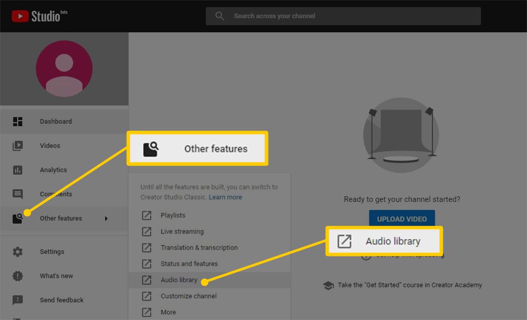 Captura de tela do YouTube Studio beta mostrando outros recursos e botões da biblioteca de áudio