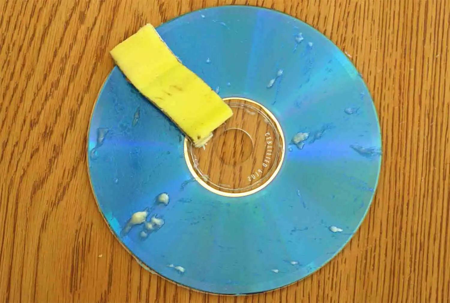 Consertando CD Riscado - Casca de Banana