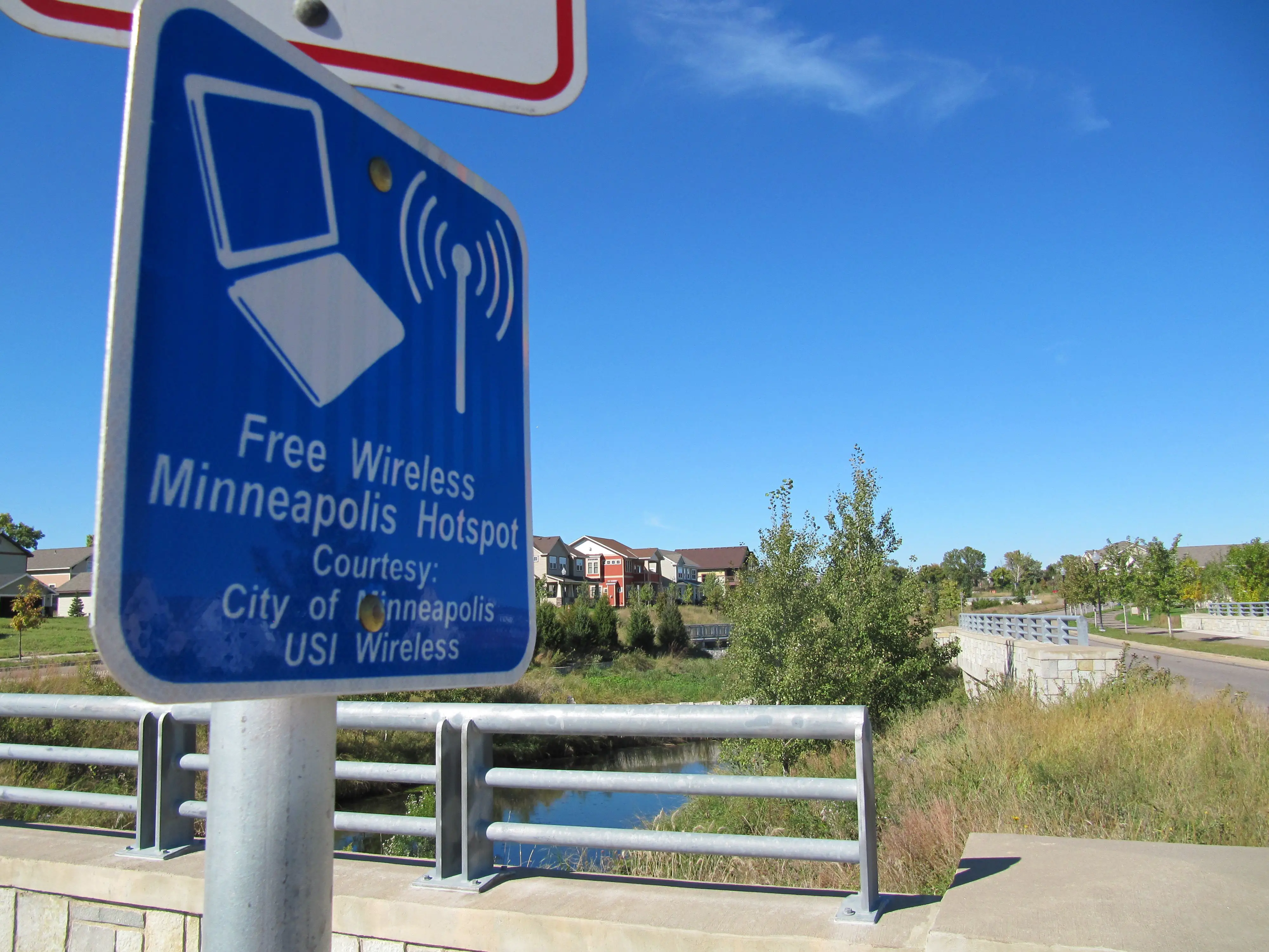 Placa de Wi-Fi grátis em Minneapolis
