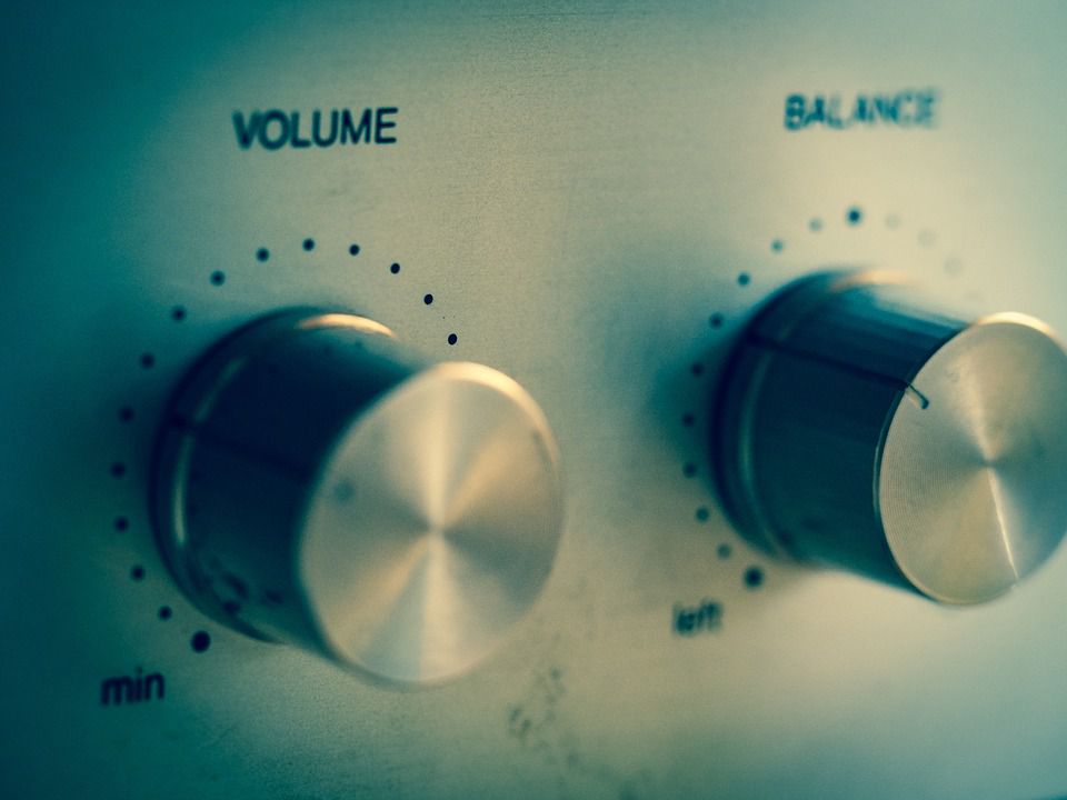 Botão de volume em estéreo