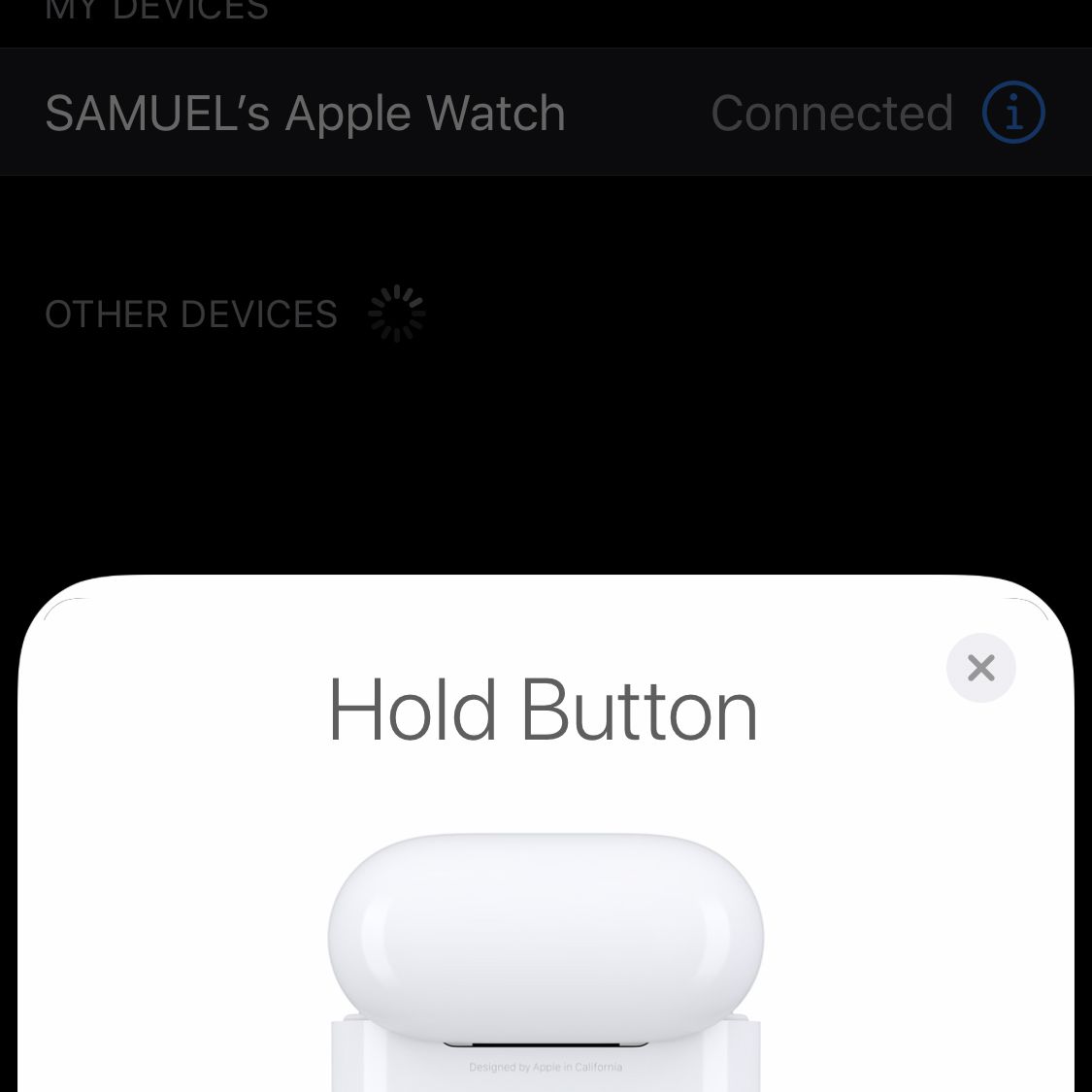 Captura de tela de ser solicitado a segurar o botão AirPods para configuração