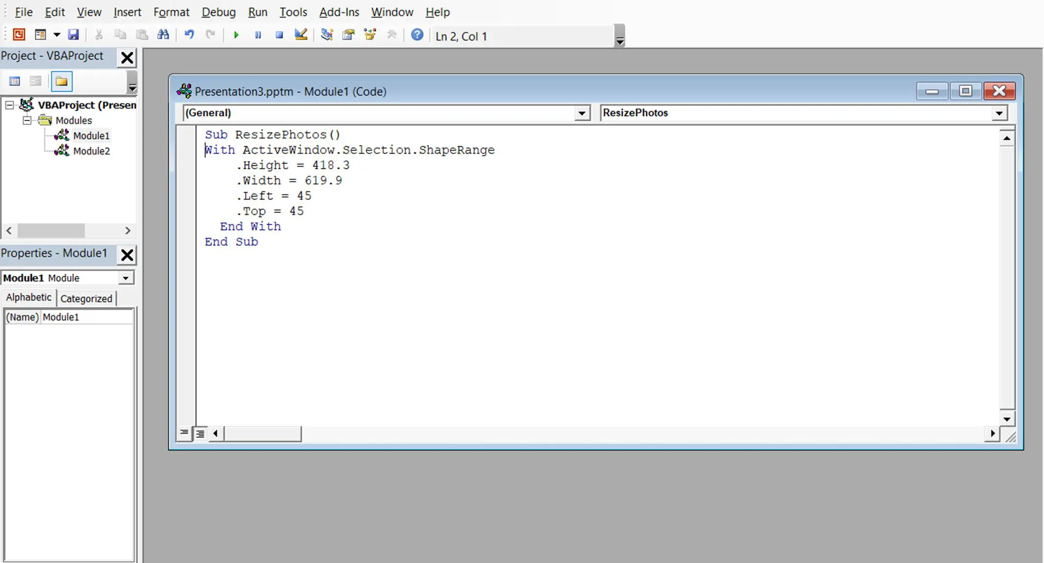 Uma captura de tela mostrando um exemplo de código VBA para redimensionar uma imagem no PowerPoint