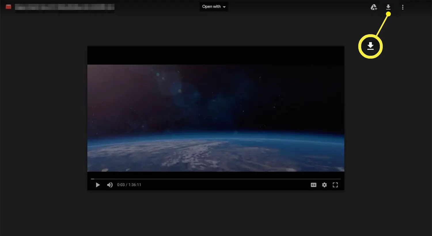 Um filme no player do Google Drive com o botão de download destacado.