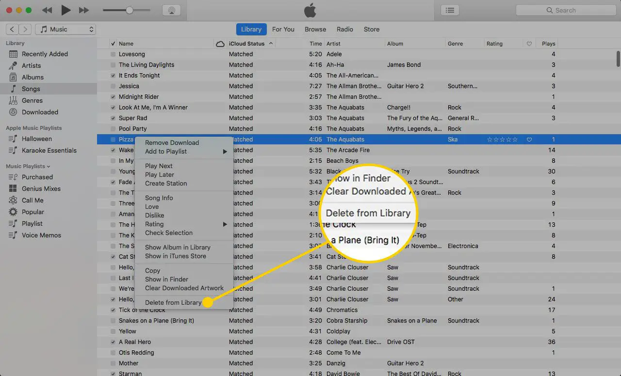 Menu de músicas no iTunes com Excluir da Biblioteca destacado