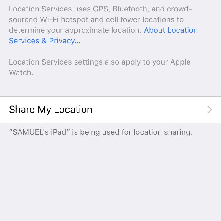 tela de serviços de localização no iPhone
