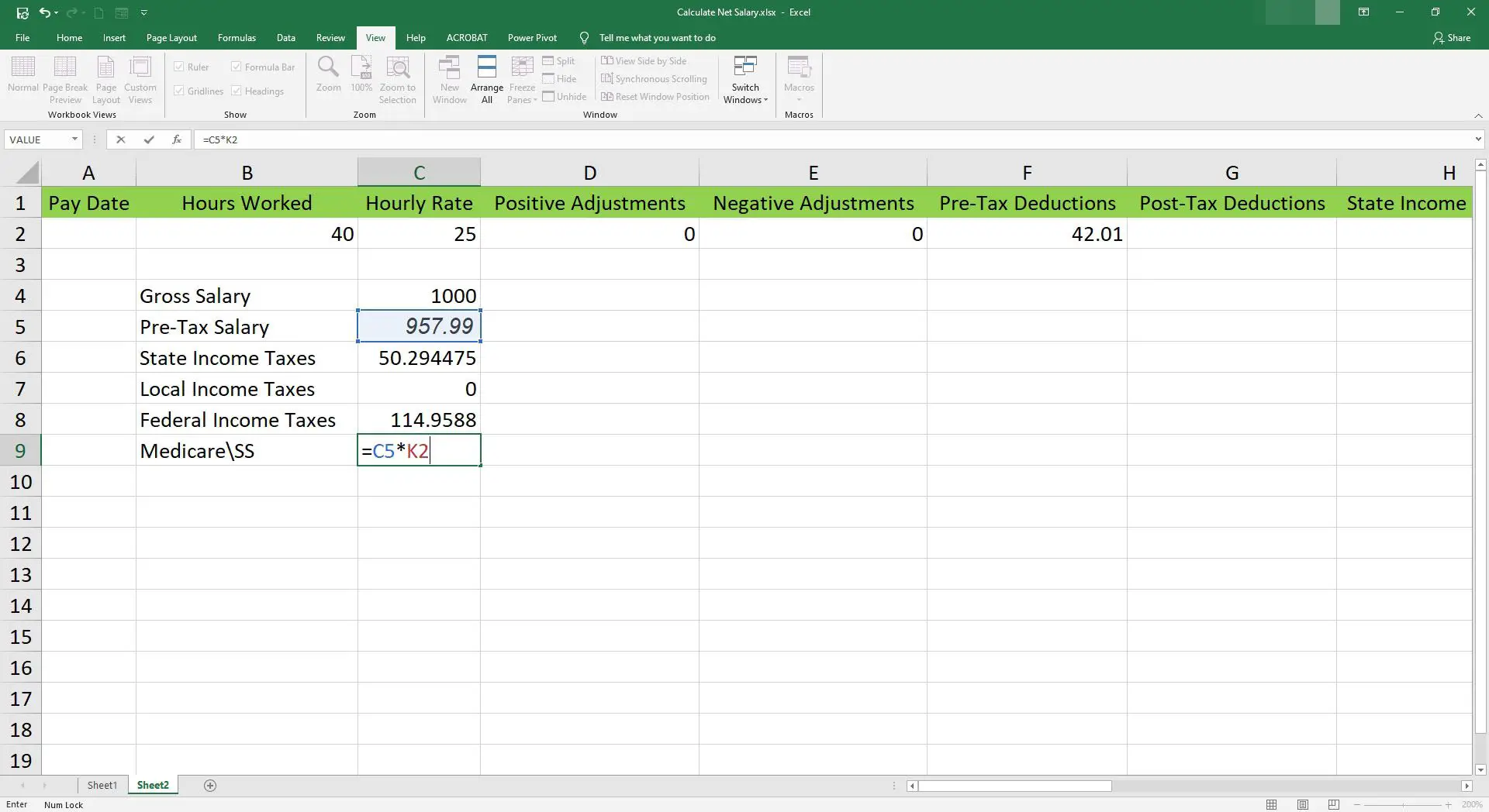 Inserindo a fórmula Medicare  SS em uma célula do Microsoft Excel.