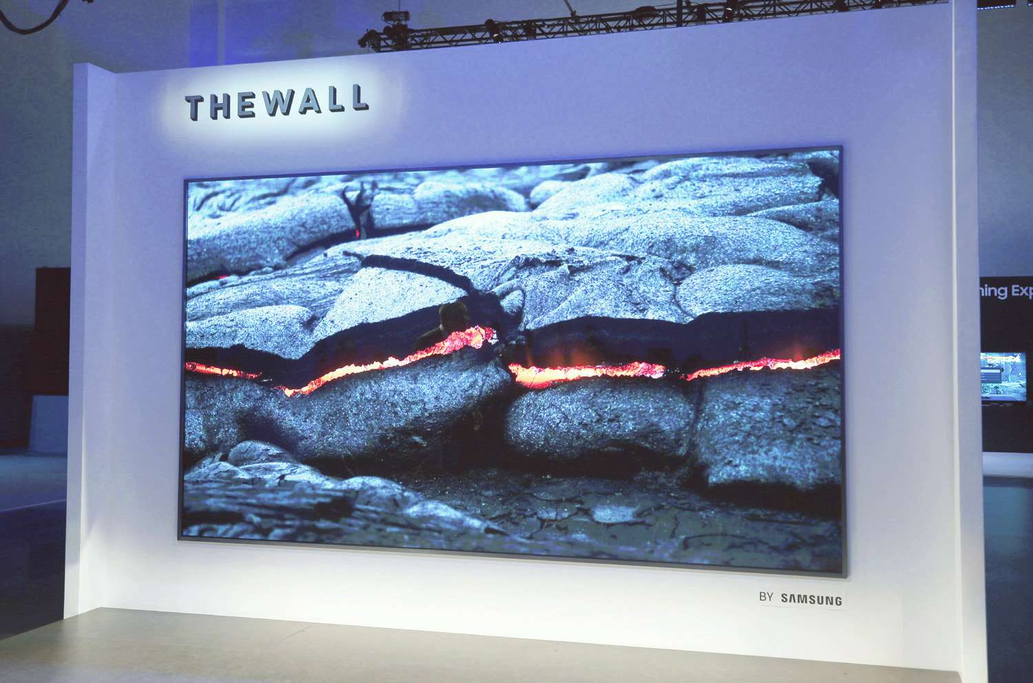 Protótipo de microLED de parede Samsung de 146 polegadas