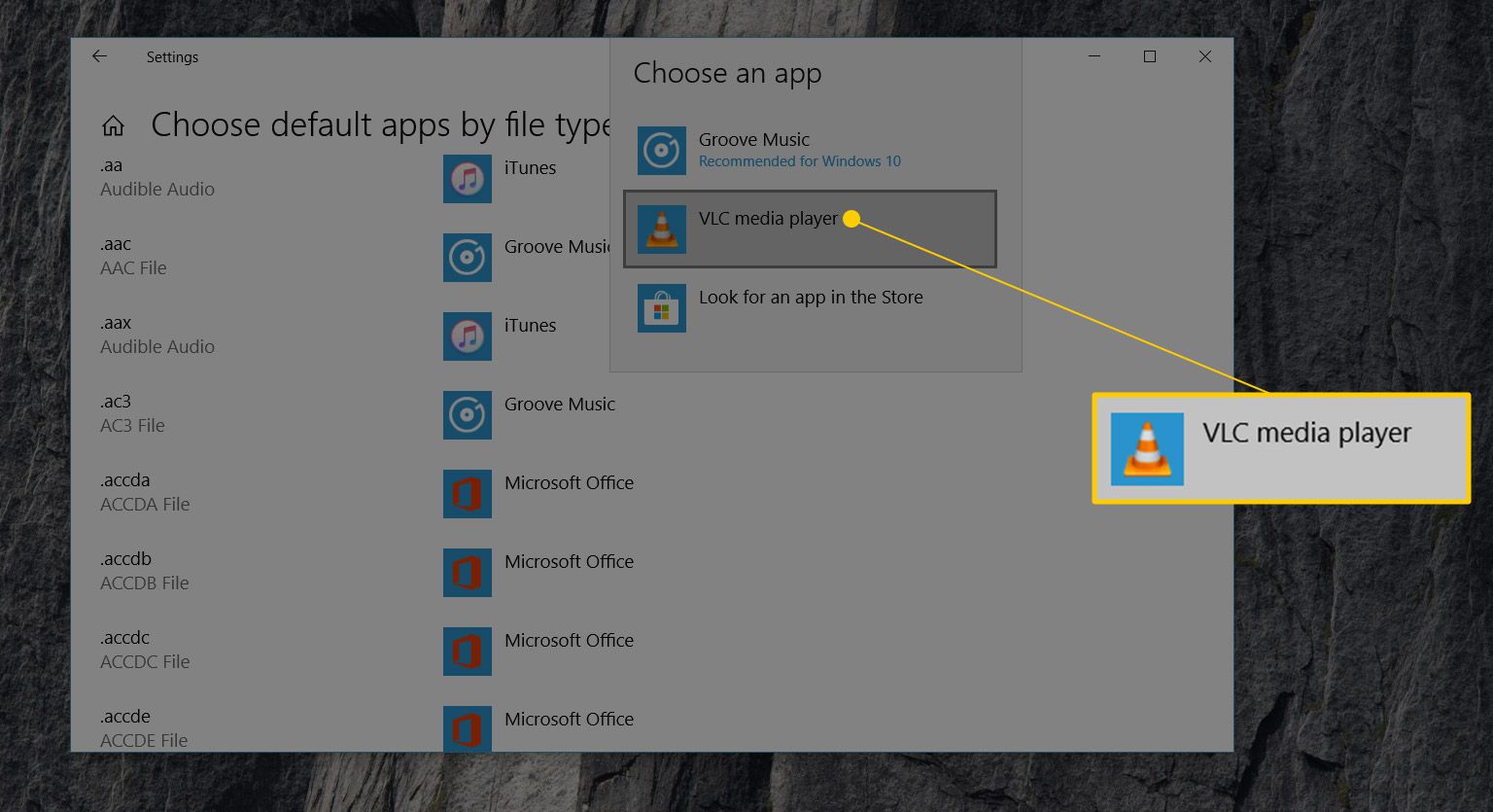 Ícone do VLC media player no submenu Escolher um aplicativo na janela Escolher aplicativos padrão por tipo de arquivo