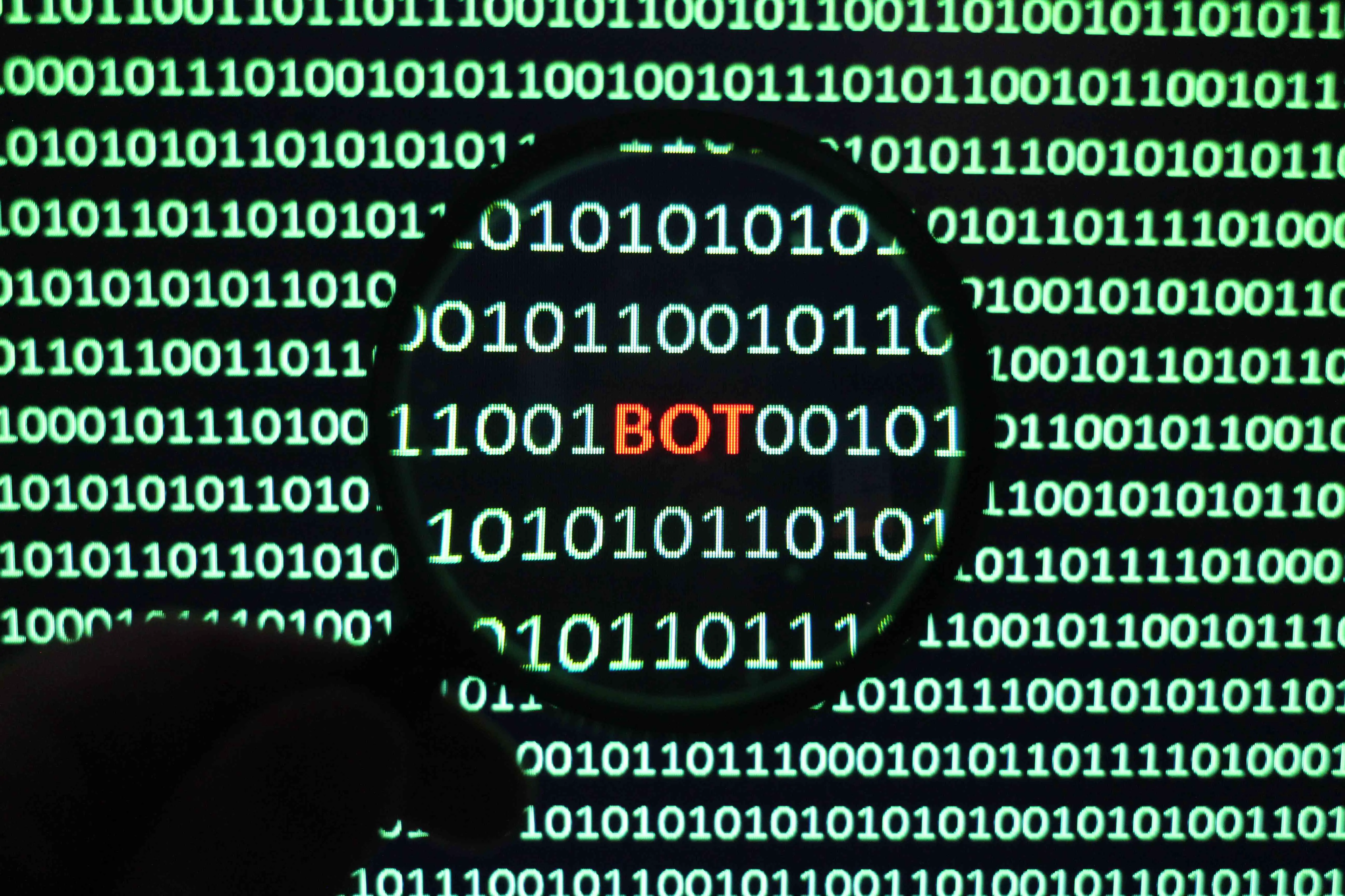Robô de fraude na Internet visto em um mar de números