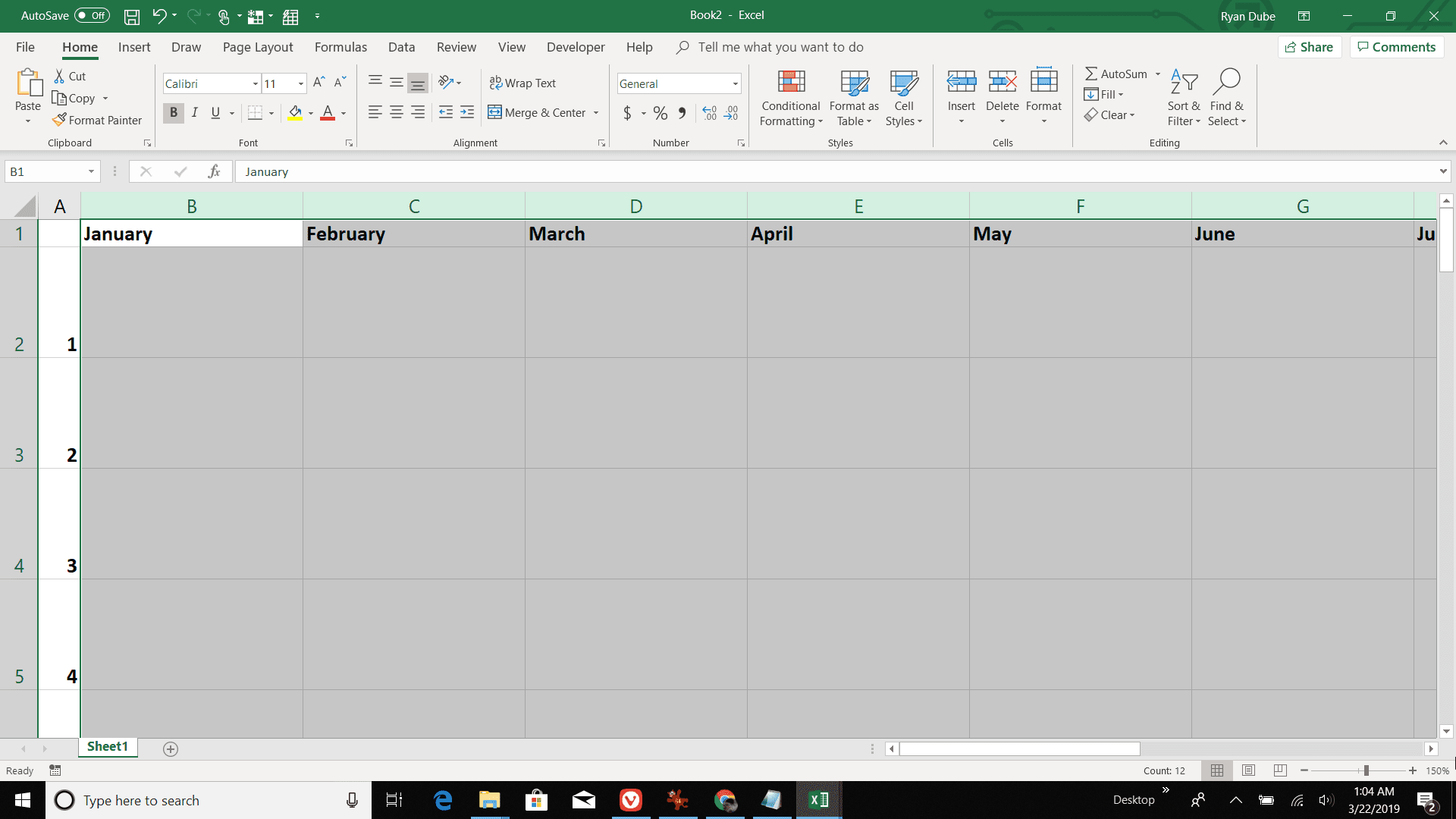 Captura de tela do redimensionamento de colunas mensais no Excel