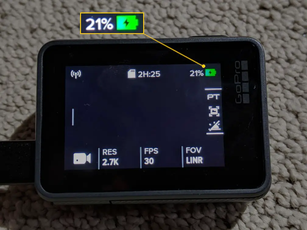 O indicador de status de carregamento da edição GoPro Hero 5 Black.