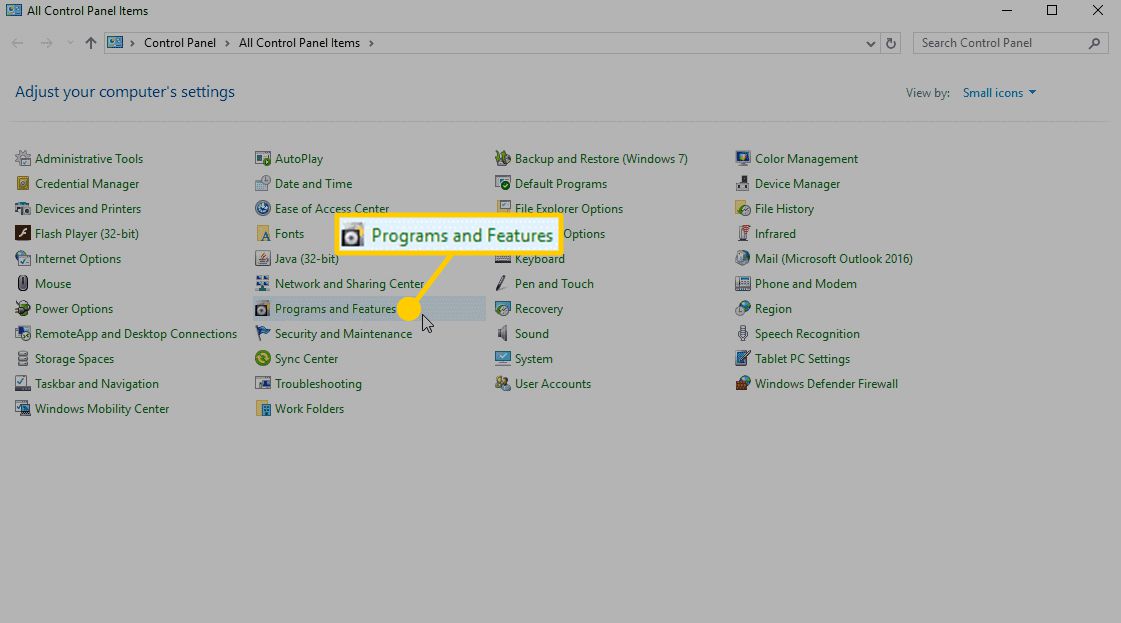 Captura de tela da seleção de Programas e Recursos no Painel de Controle.