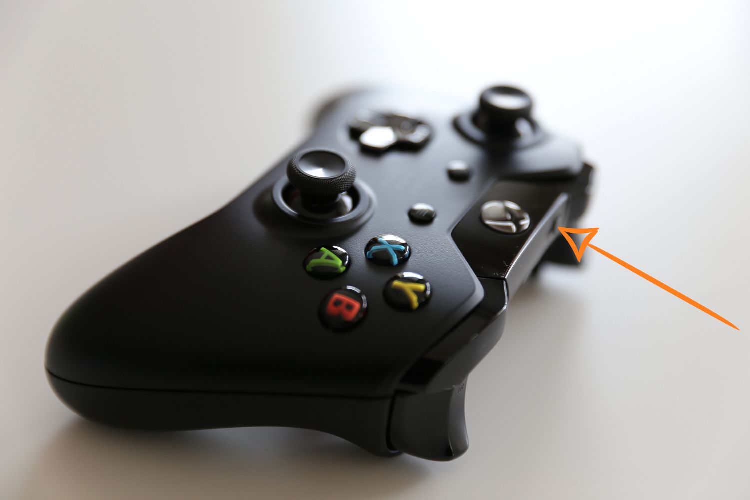 Botão de conexão do controle do Xbox One