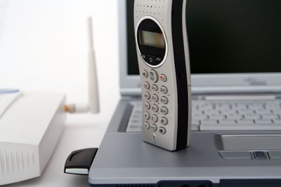 Equipamento de VoIP Roteador LAN sem fio e telefone.