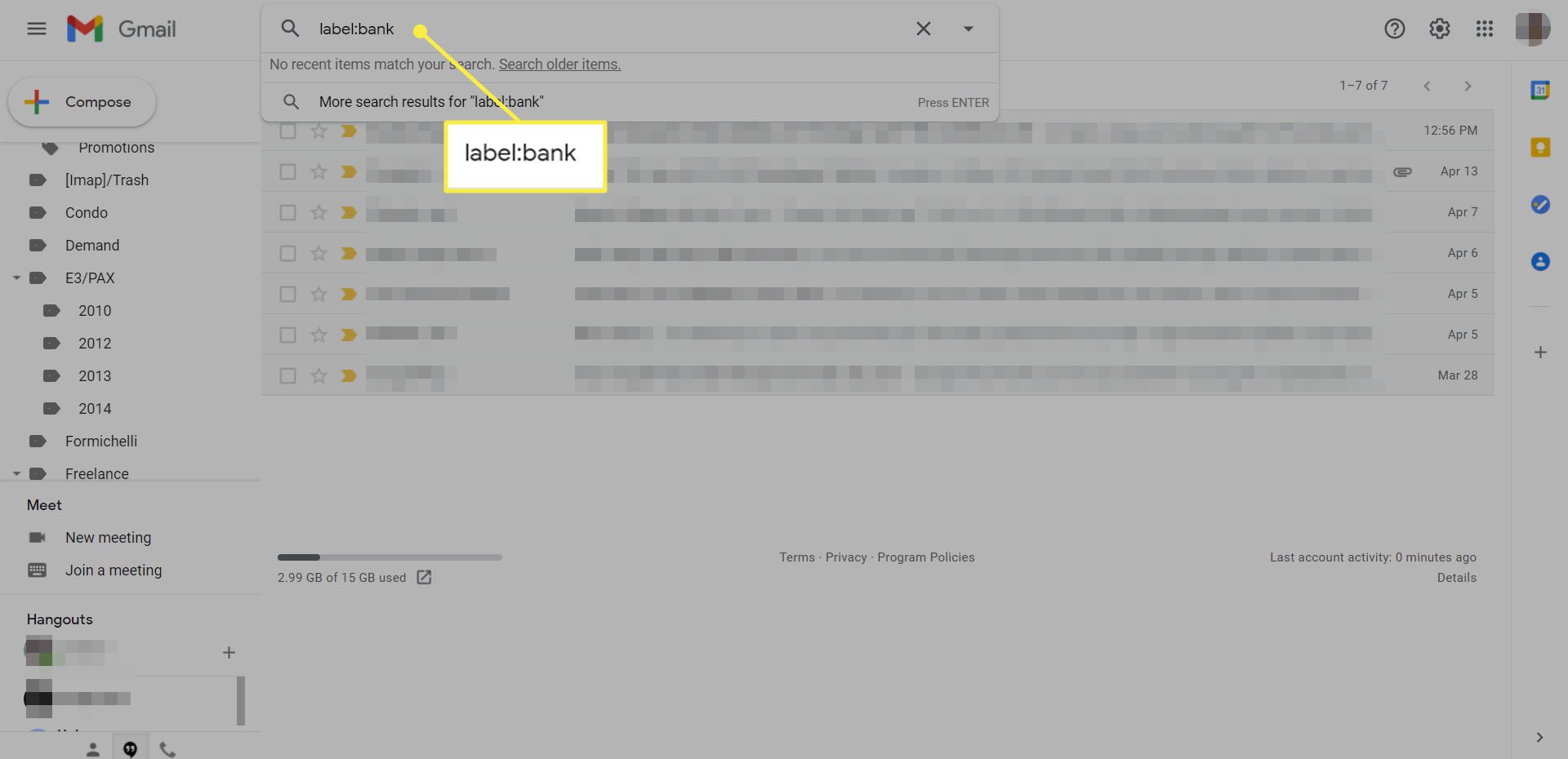 Uma caixa de entrada do Gmail.  'Etiqueta: banco' é escrito no campo Pesquisar.