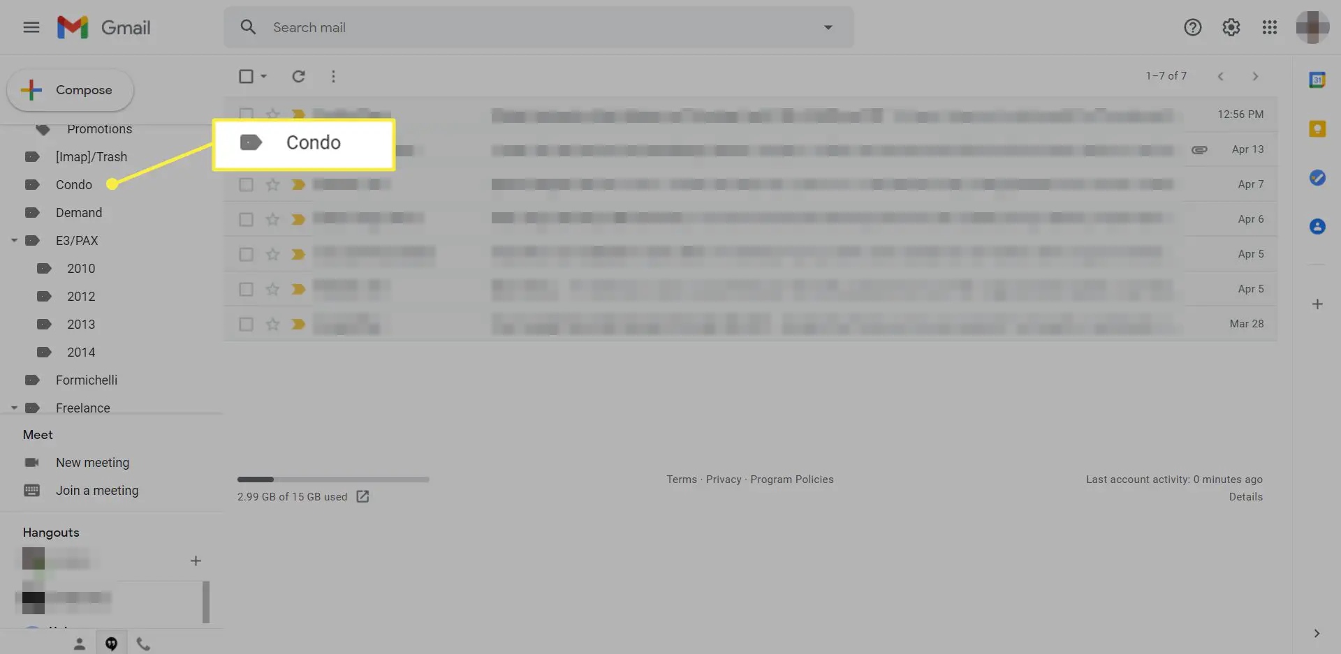 Uma caixa de entrada do Gmail com um marcador destacado