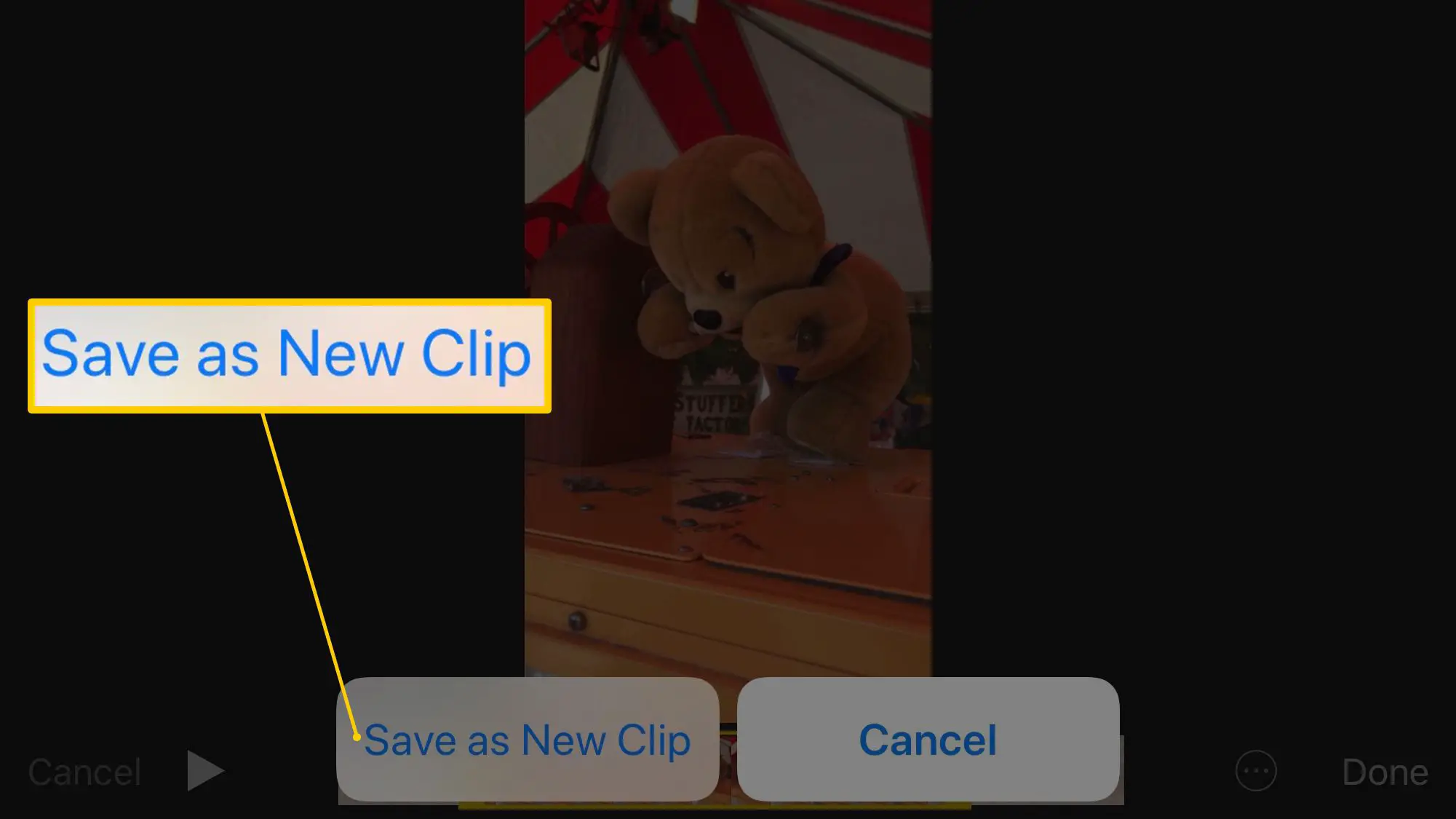 Botão Salvar como novo clipe no processo de edição no aplicativo de fotos do iOS 12 em um iPhone 8 Plus