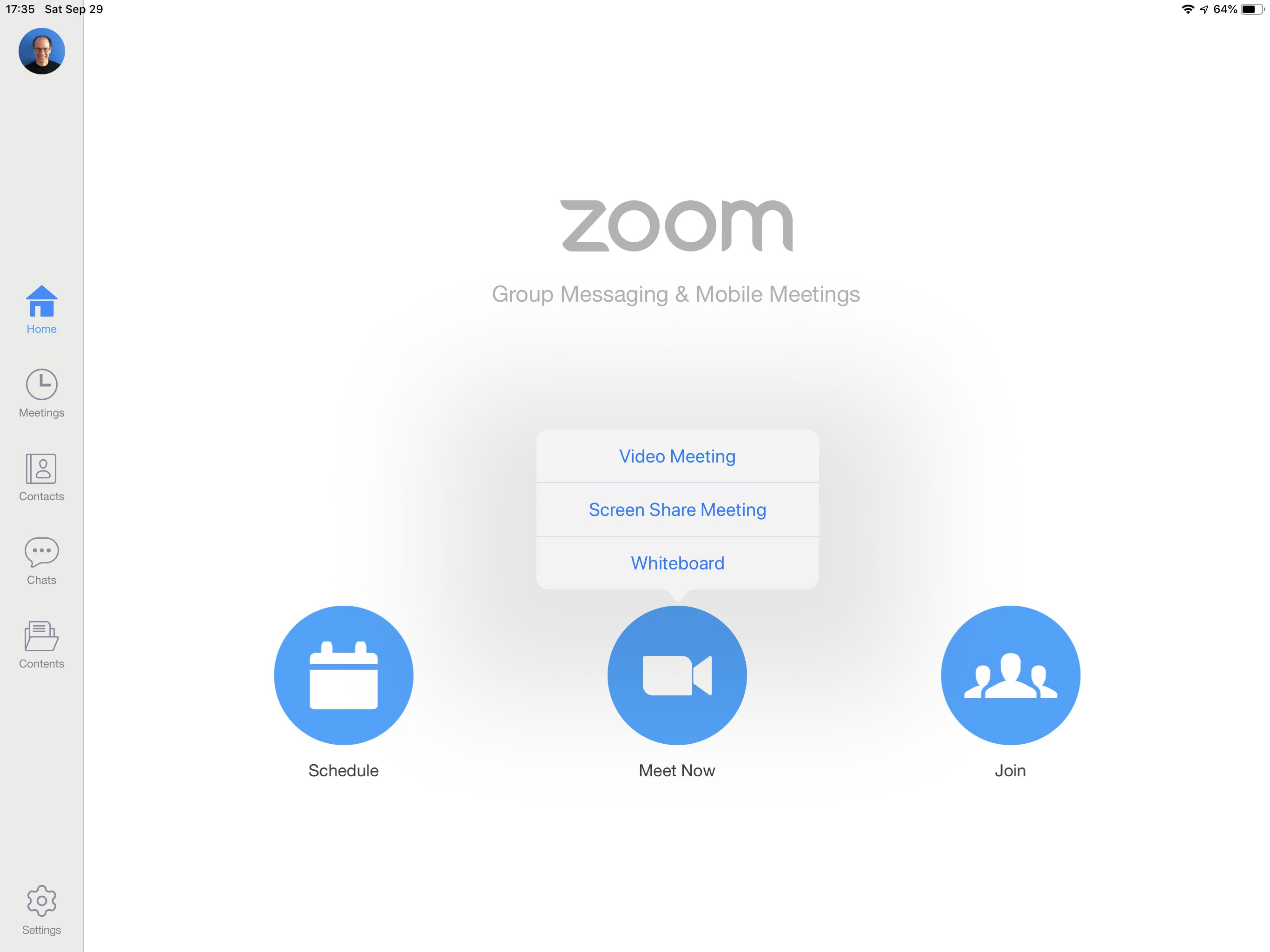 Captura de tela de reuniões do Zoom, que mostra vídeo, compartilhamento de tela e opções de reunião no quadro branco