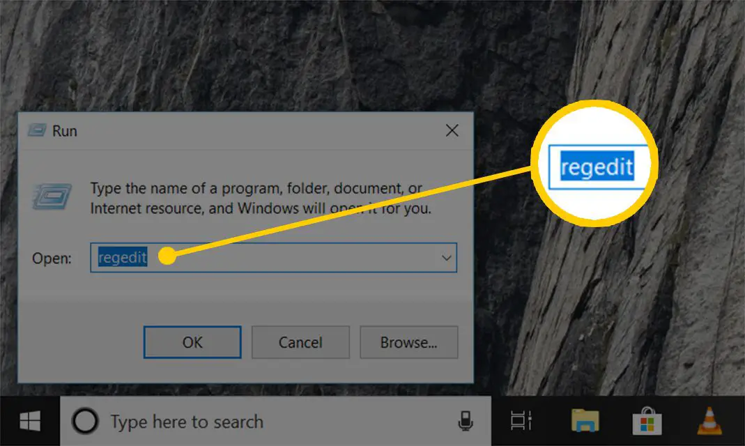 Executar menu no Windows 10 com o comando "regedit" digitado nele