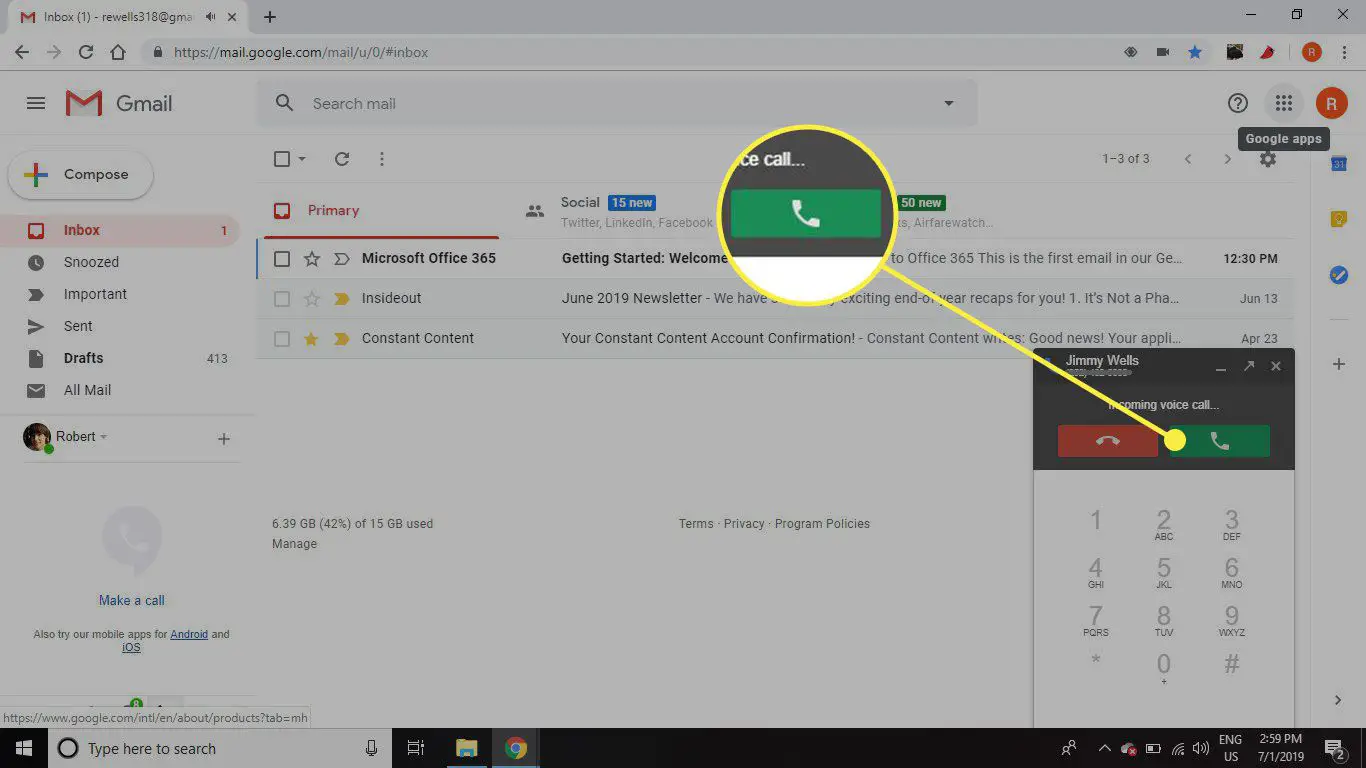 Uma captura de tela do Gmail com o botão de chamada verde destacado