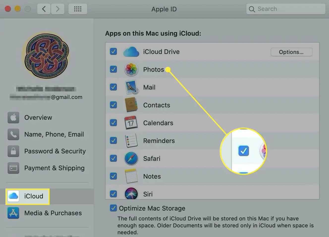 Configurações de ID Apple no macOS com o título iCloud e a opção Fotos destacados