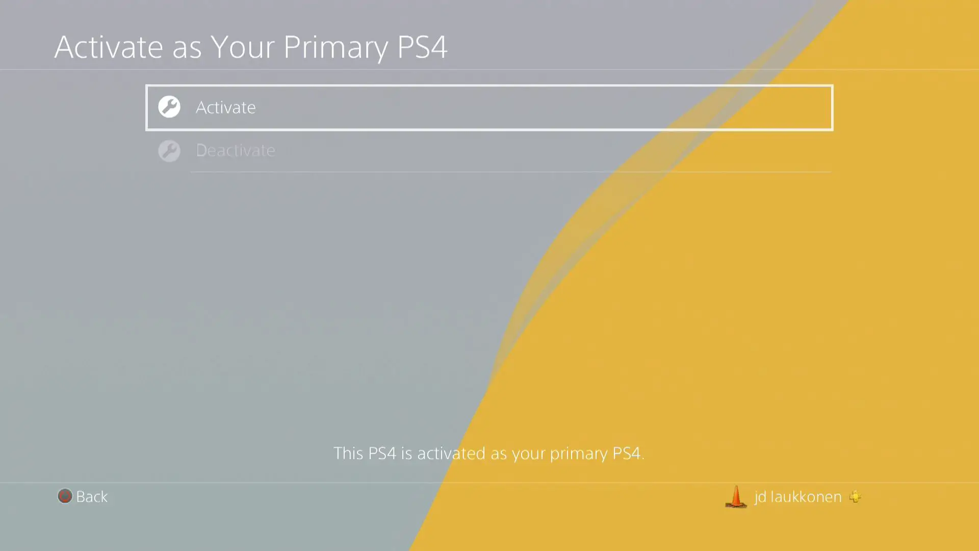 Uma captura de tela da ativação de um PS4 como principal.