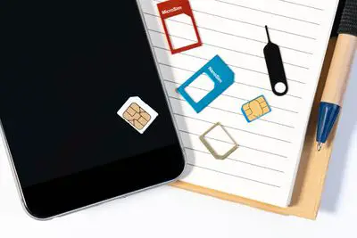 Cartão SIM e imagem de smartphone