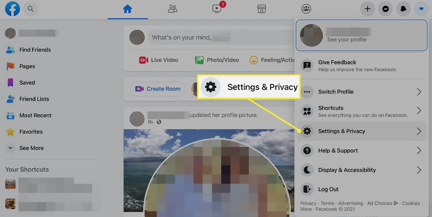 Configurações e privacidade destacadas no menu do Facebook