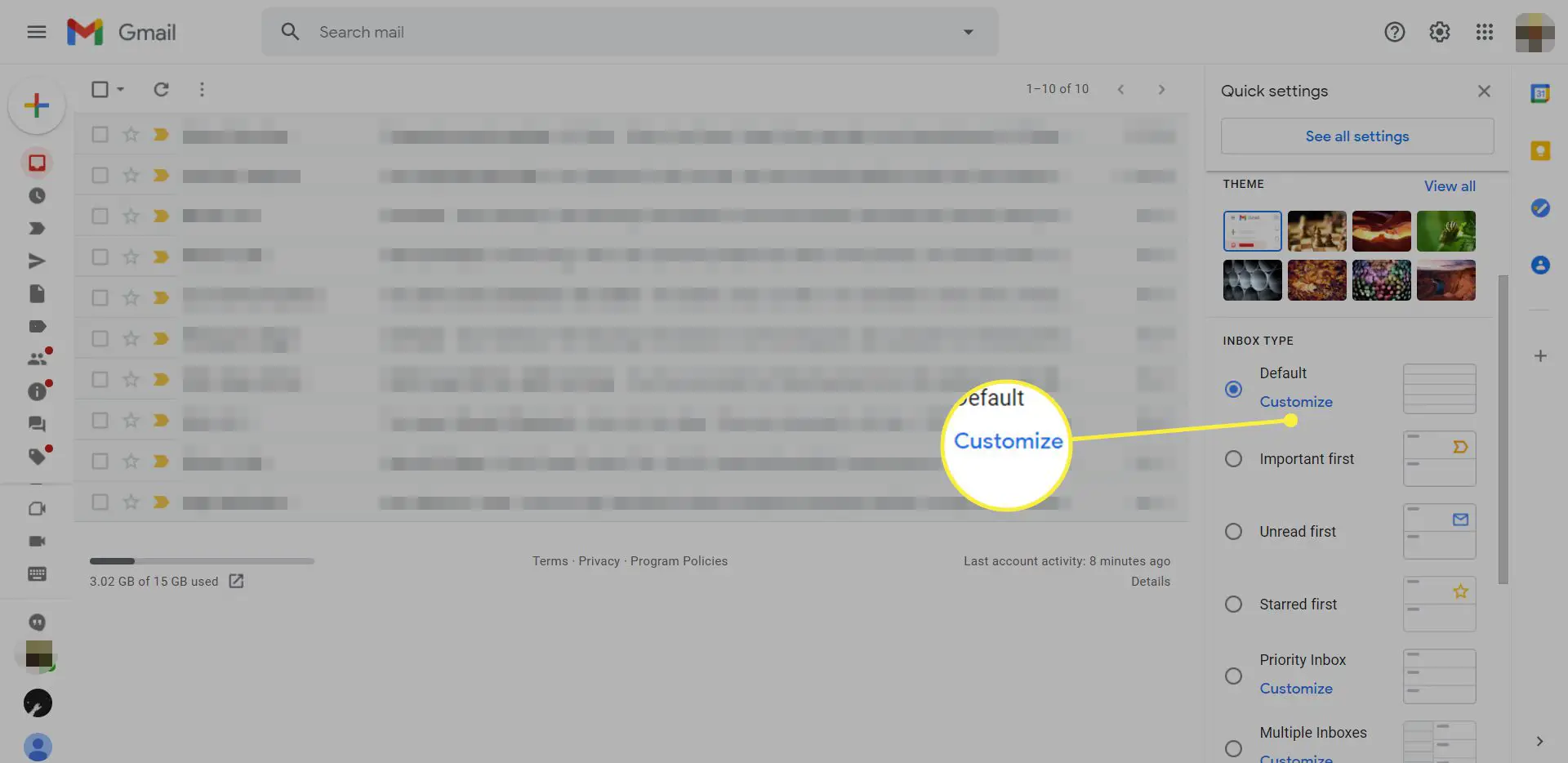 Uma caixa de entrada do Gmail com o menu Configurações exibido e o link personalizar tipo de caixa de entrada destacado