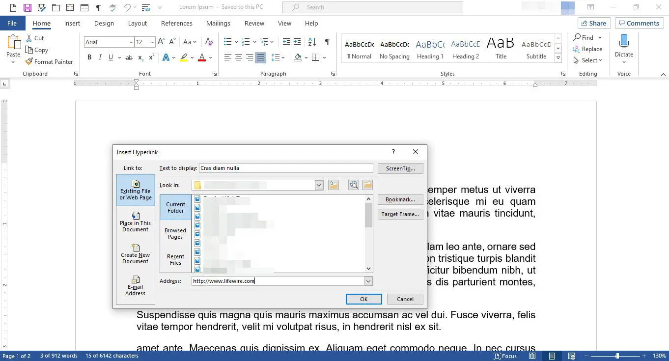 Documento do MS Word com a caixa de diálogo Inserir hiperlink exibida