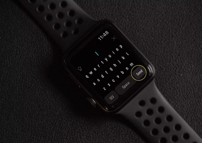 Teclado do aplicativo WatchKey no Apple Watch.