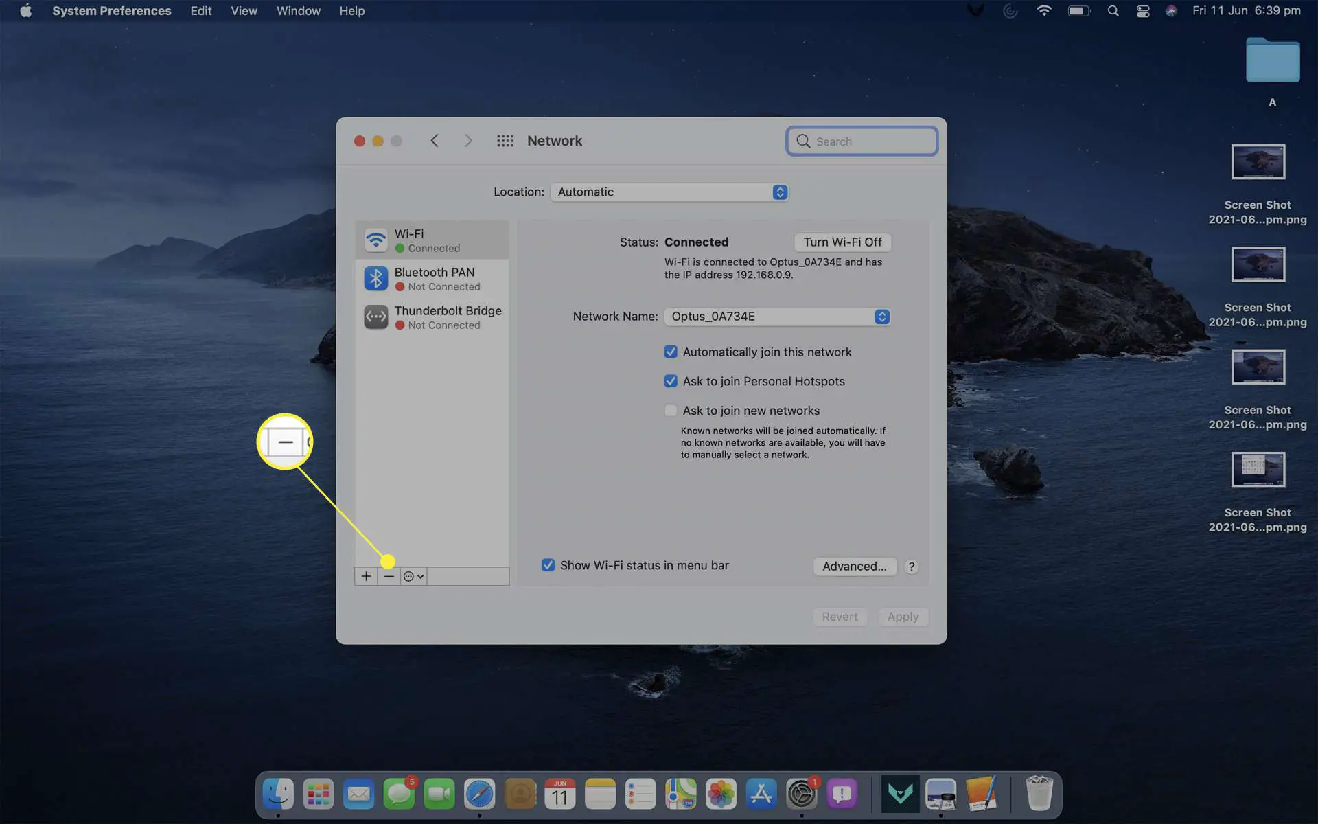 Área de trabalho do Mac com as configurações de rede abertas e o ícone de menos realçado