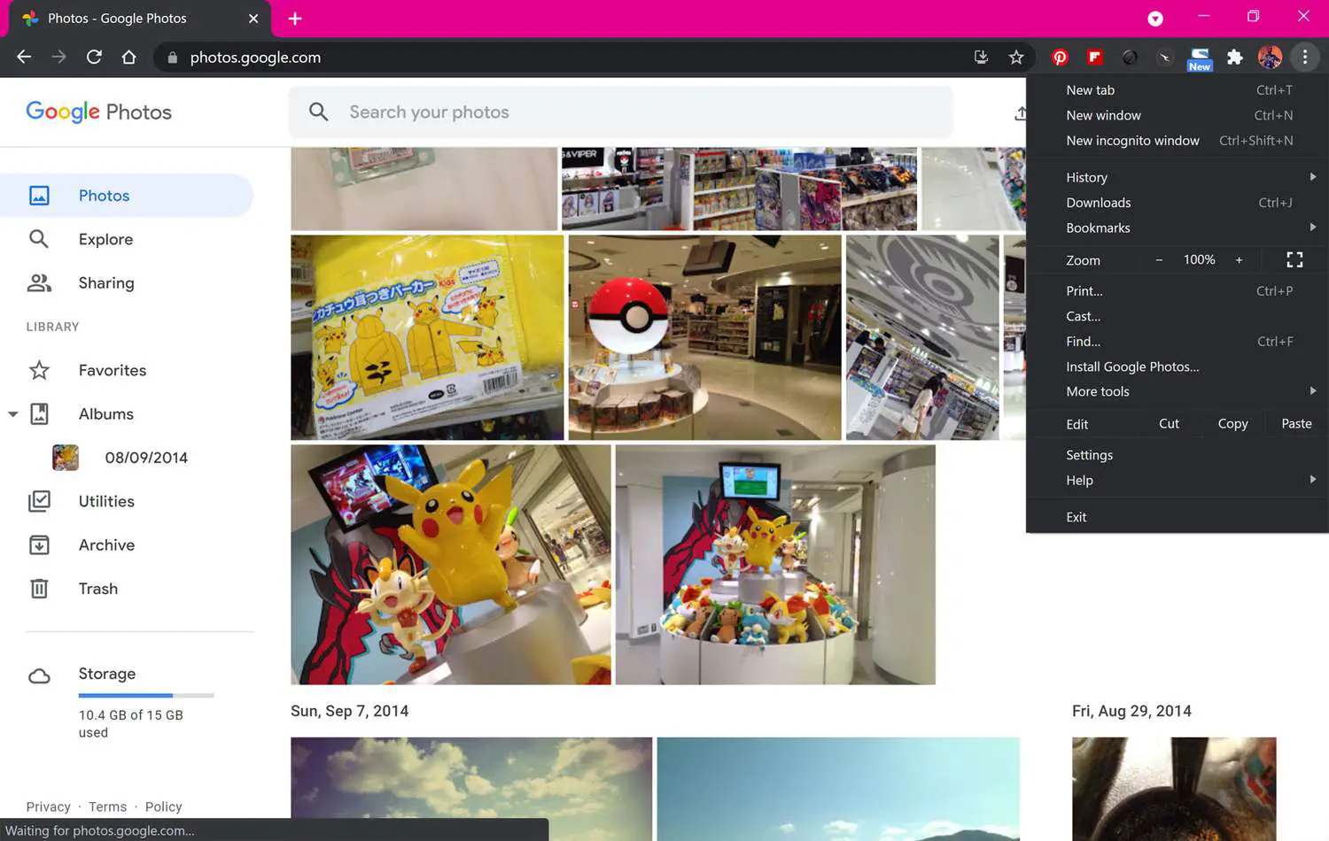 Site do Google Fotos no navegador Google Chrome com a opção Chromecast exibida no menu.